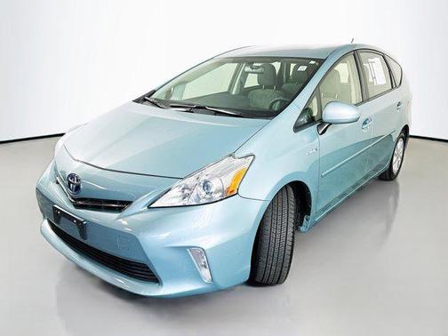 2013 Toyota Prius v Two