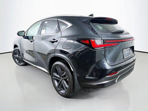 2026 Lexus NX 450h+ Luxury