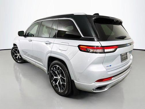 2022 Jeep Grand Cherokee 4xe Summit Reserve