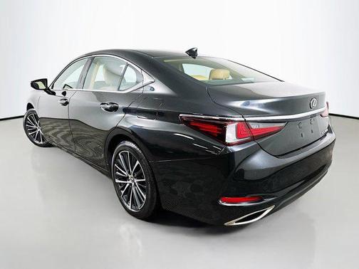 2025 Lexus ES 350 Base