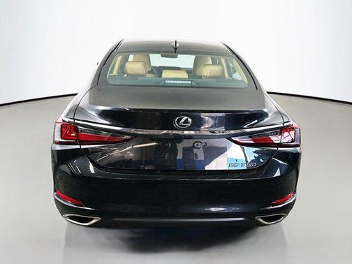 2025 Lexus ES 350 Base
