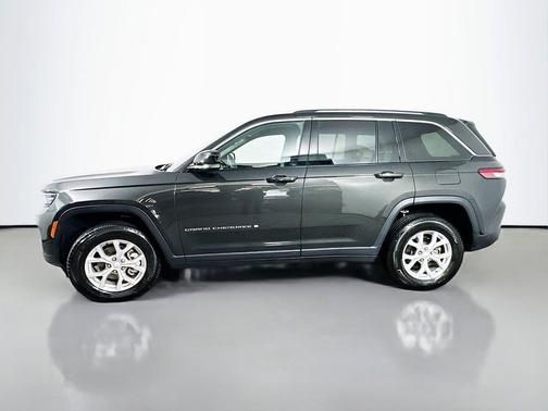 Rocky Mountain Pearlcoat 2023 Jeep Grand Cherokee Limited