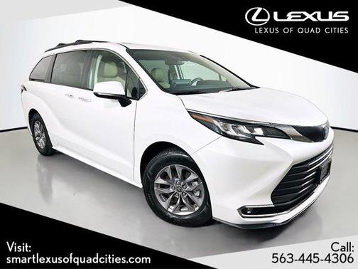 2022 Toyota Sienna XLE 7 Passenger