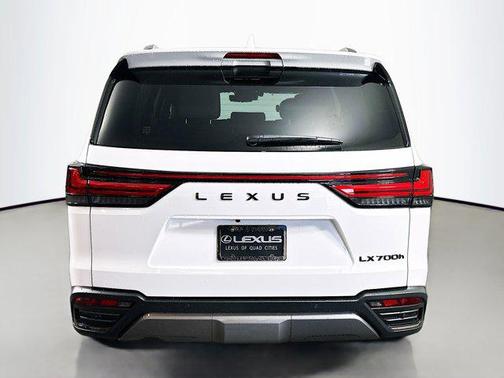 Eminent White Pearl 2026 Lexus LX 700h Overtrail