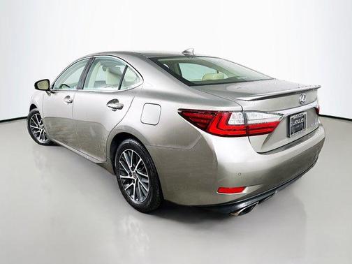 2017 Lexus ES 350 Base