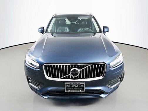 2021 Volvo XC90 T5 Momentum