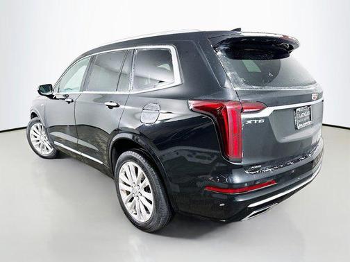 2023 Cadillac XT6 Premium Luxury AWD