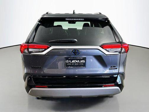 2024 Toyota RAV4 Hybrid SE