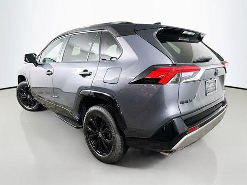 2024 Toyota RAV4 Hybrid SE