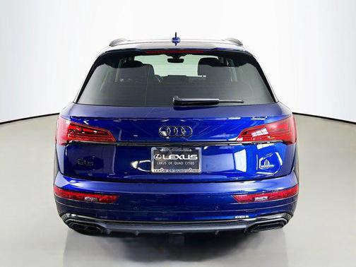 2023 Audi Q5 45 S line Prestige