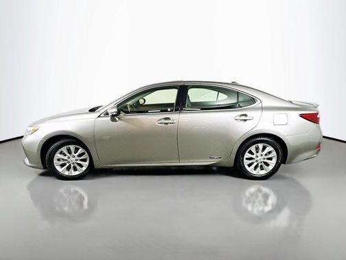 Atomic Silver 2015 Lexus ES 300h Base