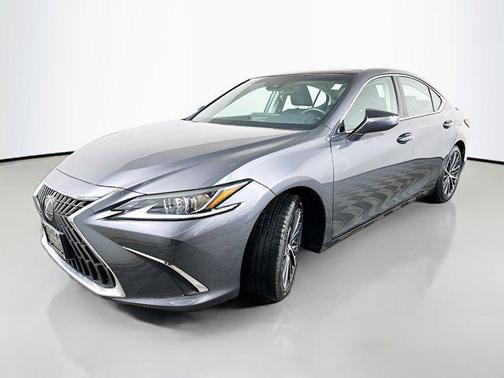 2022 Lexus ES 350 Base