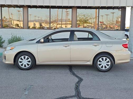 2011 Toyota Corolla LE