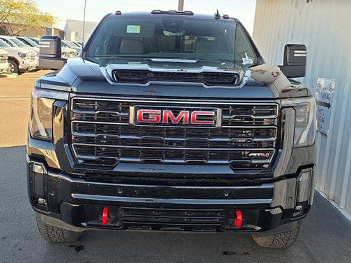 2024 GMC Sierra 2500 AT4