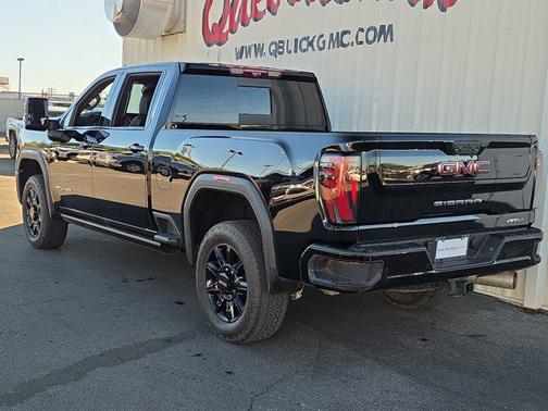 2024 GMC Sierra 2500 AT4