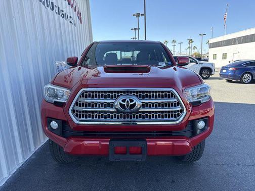 2016 Toyota Tacoma TRD Sport