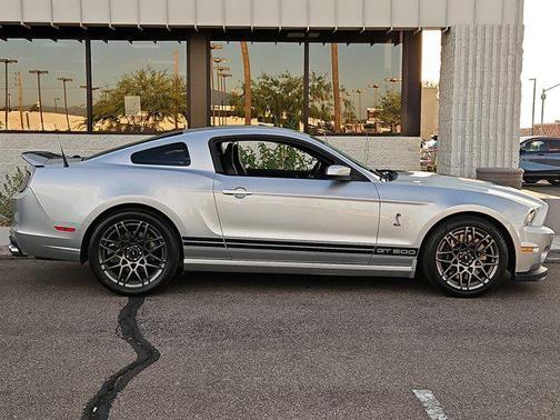 2014 Ford Shelby GT500 Base