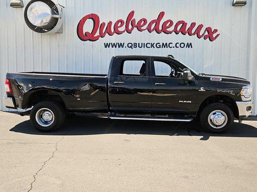 2024 RAM 3500 Big Horn Crew Cab 4x4 8' Box