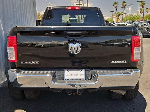 2024 RAM 3500 Big Horn Crew Cab 4x4 8' Box