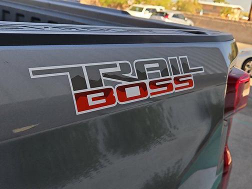 2022 Chevrolet Silverado 1500 Custom Trail Boss