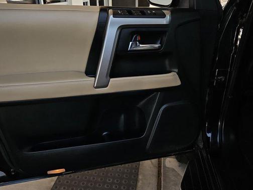 2017 Toyota 4Runner SR5 Premium