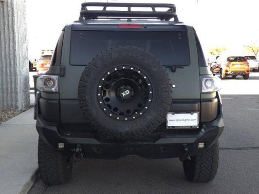 2014 Toyota FJ Cruiser Base
