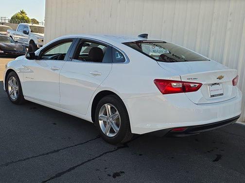 2022 Chevrolet Malibu 1LS
