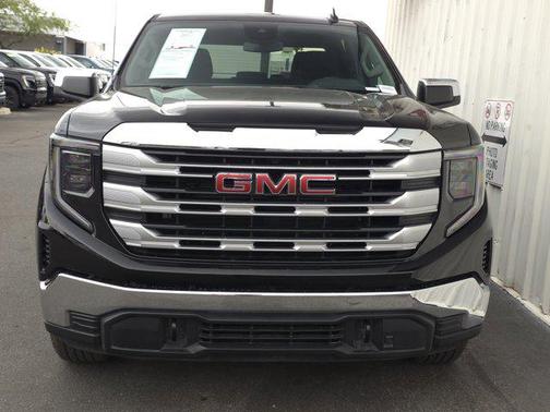 2024 GMC Sierra 1500 SLE