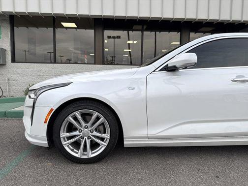 2023 Cadillac CT4 Luxury