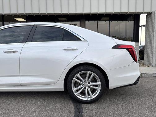 2023 Cadillac CT4 Luxury