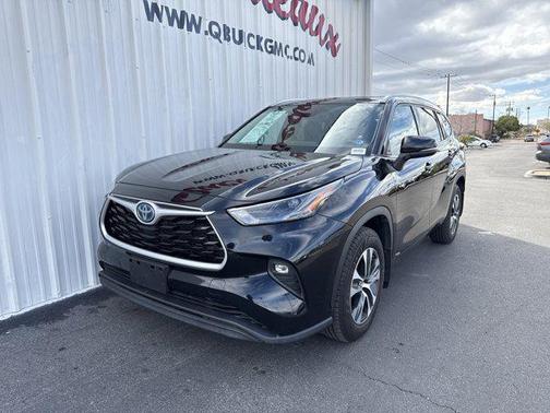 2022 Toyota Highlander Hybrid XLE