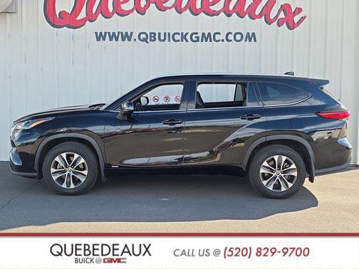 2022 Toyota Highlander Hybrid XLE