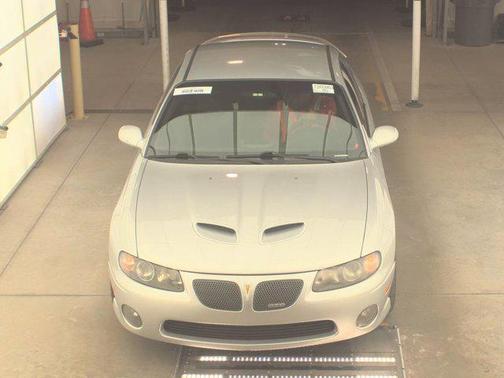 2005 Pontiac GTO Base