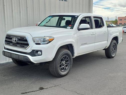 2017 Toyota Tacoma SR5
