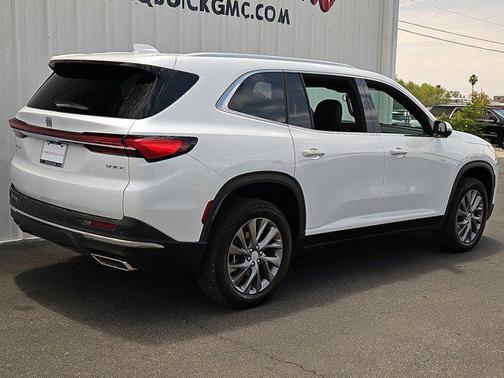 2025 Buick Enclave Preferred FWD