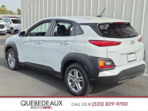 Chalk White 2021 Hyundai KONA SE