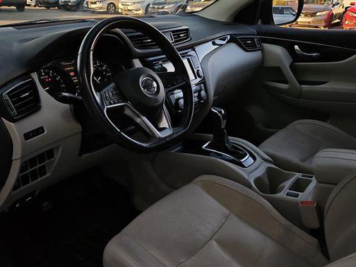 2018 Nissan Rogue Sport SL