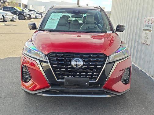 2023 Nissan Kicks SR