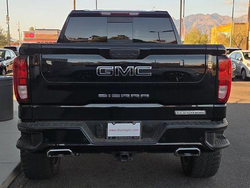 2022 GMC Sierra 1500 Elevation