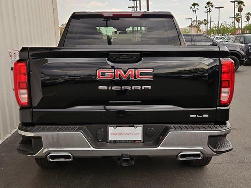 2025 GMC Sierra 1500 SLE