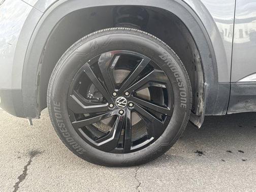 2022 Volkswagen Atlas 3.6L SE w/Technology