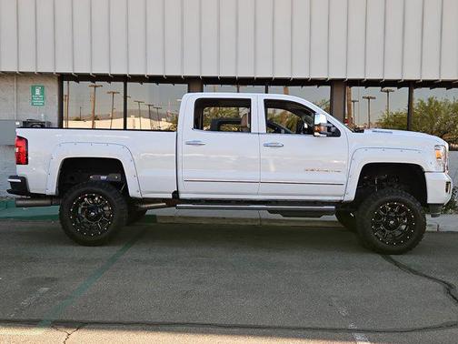 2017 GMC Sierra 2500 Denali