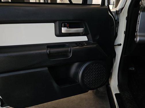 2010 Toyota FJ Cruiser Base