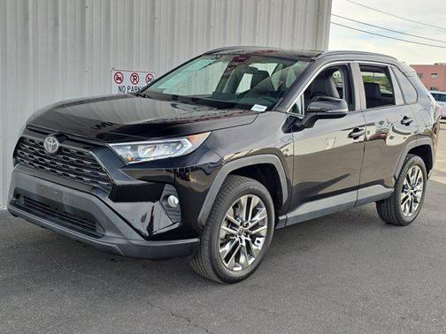 2021 Toyota RAV4 XLE Premium