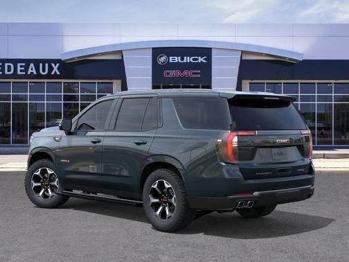 Midnight Pine 2026 GMC Yukon 4WD AT4