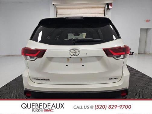 2019 Toyota Highlander SE