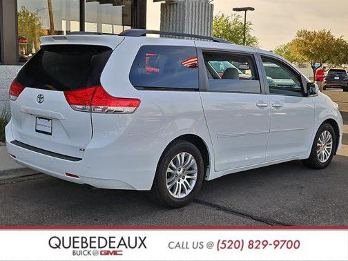 2011 Toyota Sienna XLE