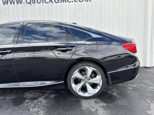 2018 Honda Accord Touring 2.0T