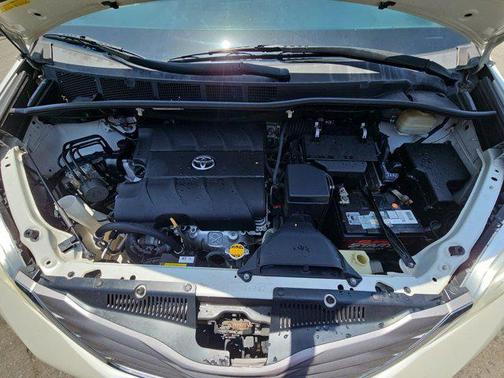 2016 Toyota Sienna XLE Premium