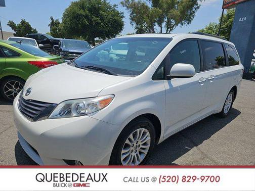 2016 Toyota Sienna XLE